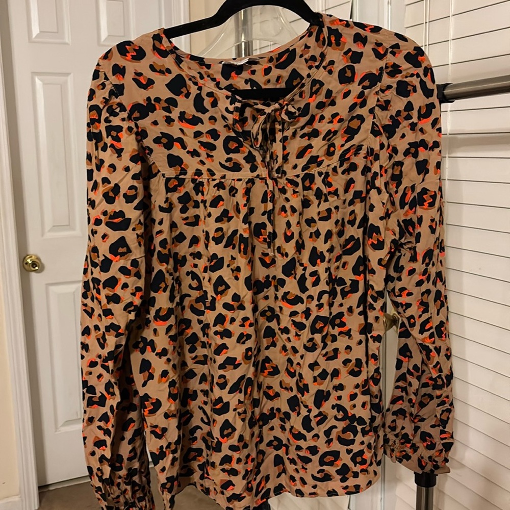 Women’s blouse
